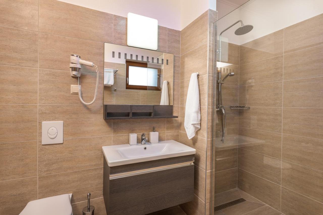 Hidfo Apartman-Nyugalom Szigetei Gyula Zewnętrze zdjęcie
